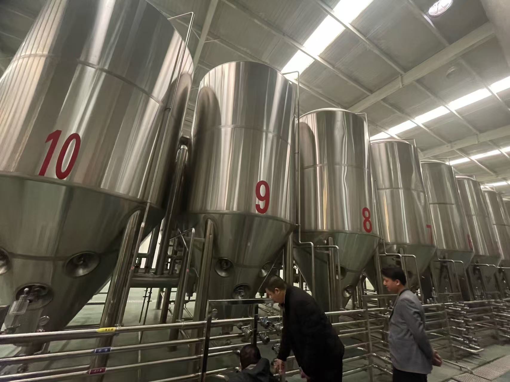 沿滩精酿啤酒设备厂—平面布置、设备设计、制造、调试、培训等一条龙服务